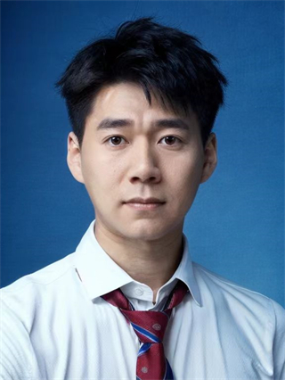 吴 尉 哈尔滨市京鸿花草有限公司总经理