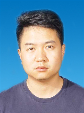 魏江尧 依安中润瓷艺发展有限公司总经理