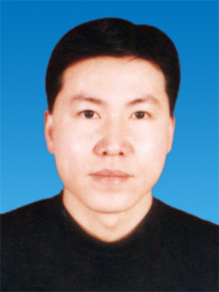冯建钢 哈尔滨滨江房地产开发有限公司总经理